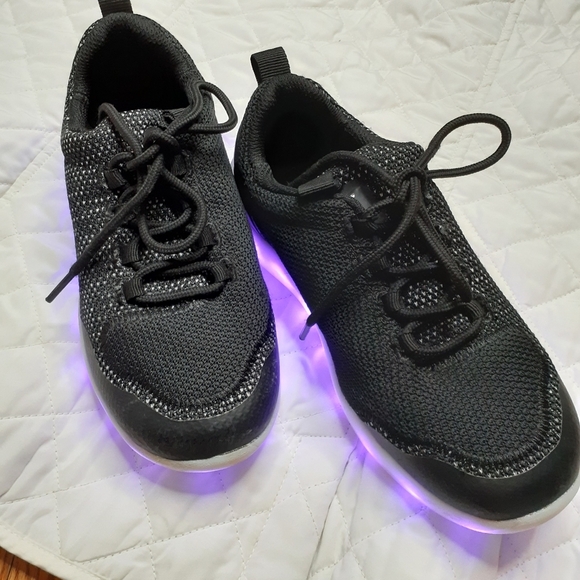 SKETCHERS Energy Light Rechargeable Sneakers - Picture 3 of 8